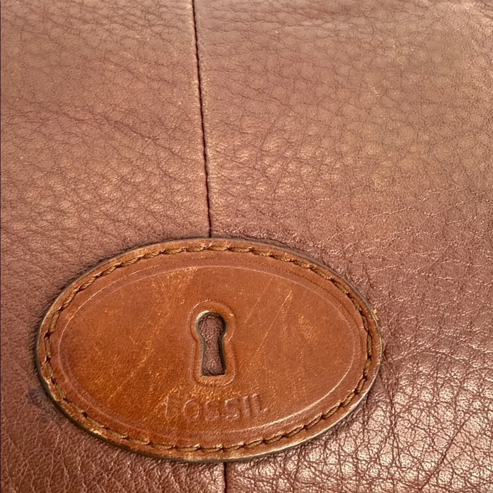 Fossil bag is a Morgan Traveler